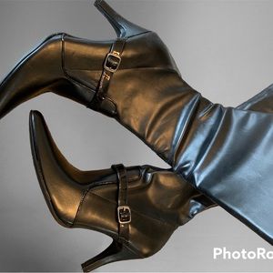 NEW | Timeless Black Boots